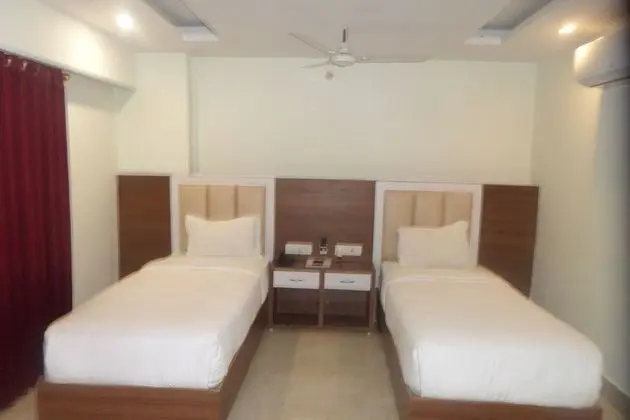 Deluxe Tek Büyük veya İki Ayrı Yataklı Oda, Şehir Manzaralı