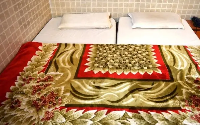 Economy Tek Büyük Yataklı Oda