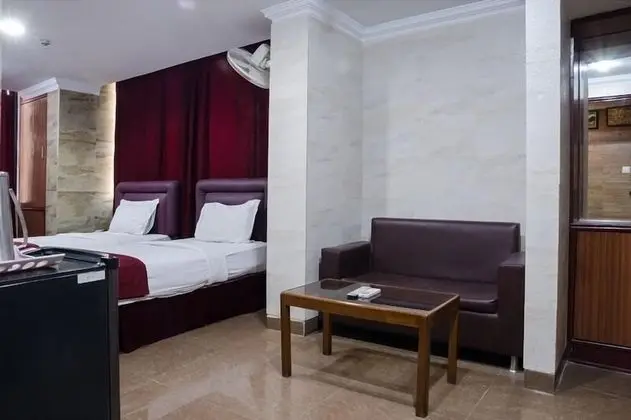 Deluxe Tek Büyük veya İki Ayrı Yataklı Oda