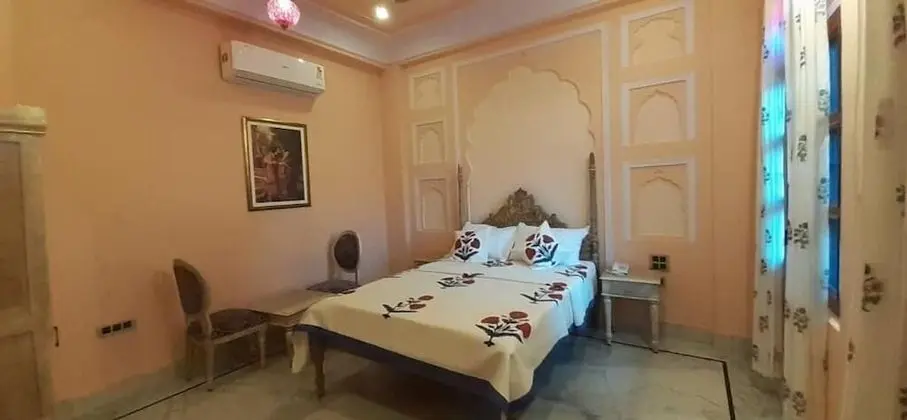 Standard Tek Büyük Yataklı Oda