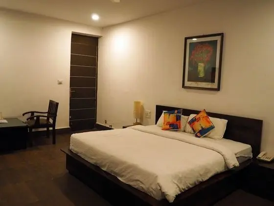 Deluxe Tek Büyük Yataklı Oda