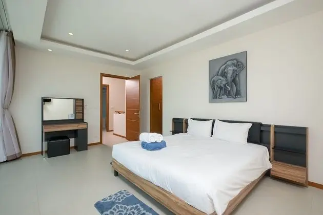 Comfort Villa, 4 Yatak Odası, Teras, Havuz Manzaralı