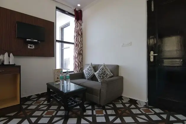 Deluxe Tek Büyük Yataklı Oda, 1 Çift Kişilik Yatak, Sigara İçilmez, Tepe Manzaralı