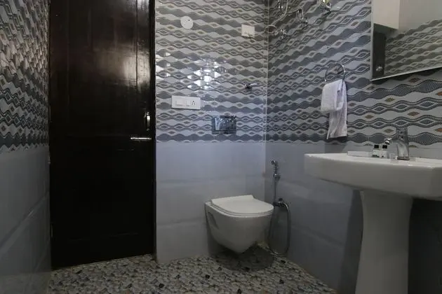 Standard Tek Büyük Yataklı Oda, 1 Çift Kişilik Yatak, Sigara İçilmez, Şehir Manzaralı
