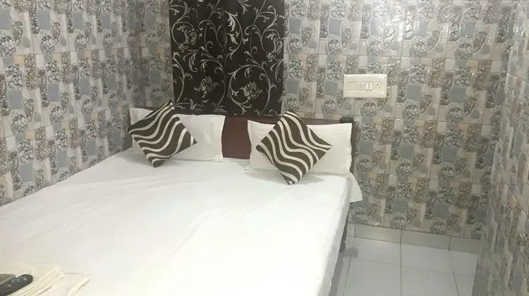Basic Tek Büyük Yataklı Oda, 1 Çift Kişilik Yatak