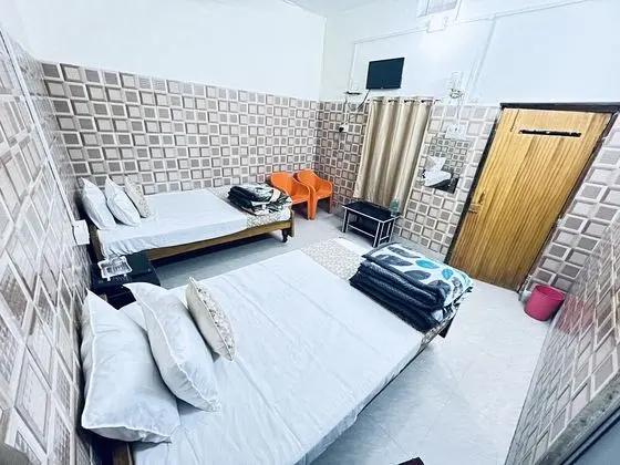 Economy Tek Büyük veya İki Ayrı Yataklı Oda