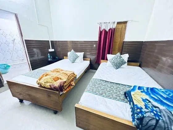 Economy Tek Büyük veya İki Ayrı Yataklı Oda