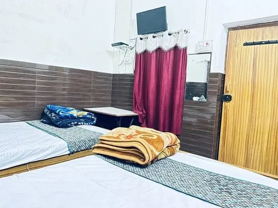 Economy Tek Büyük veya İki Ayrı Yataklı Oda