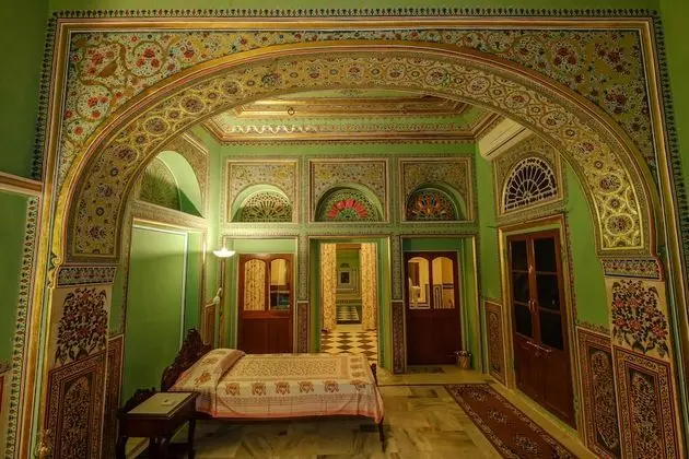 Deluxe River Facing Room