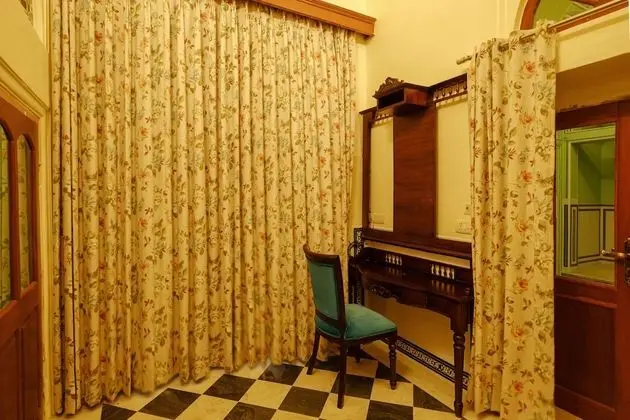 Deluxe River Facing Room