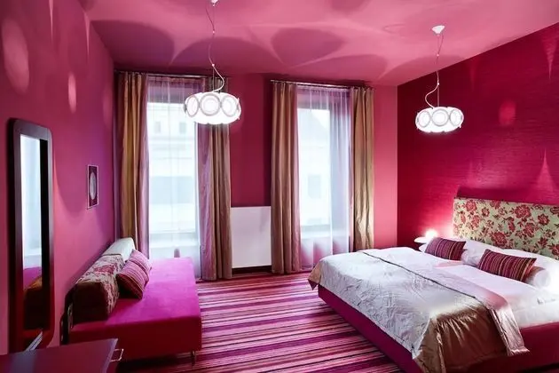 Tek Büyük veya İki Ayrı Yataklı Oda