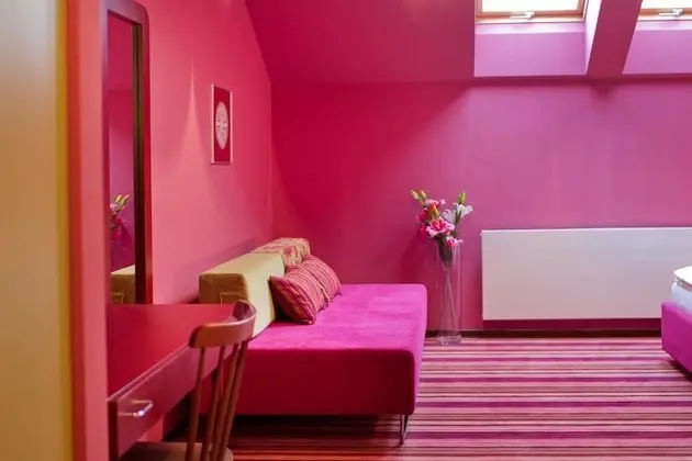 Tek Büyük veya İki Ayrı Yataklı Oda