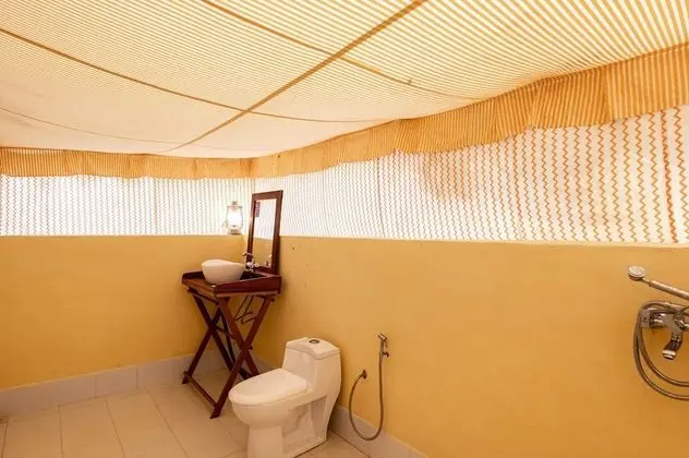 Swiss Tent, 1 King Bed, Non Smoking, Resort View