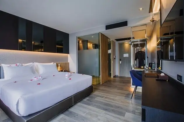 Deluxe King Bed Room