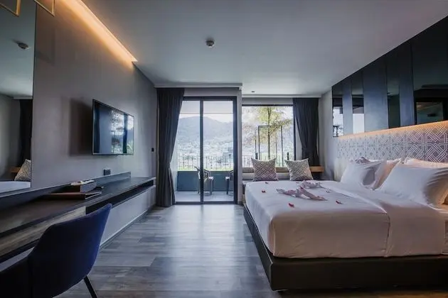 Deluxe King Bed Room