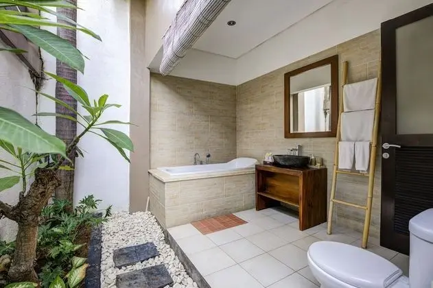 Luxury Villa, 3 Yatak Odası, Havuz Manzaralı