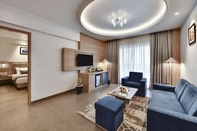 Hazel Suite