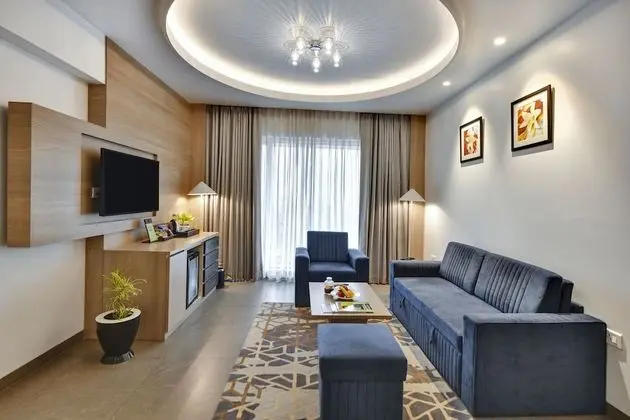 Hazel Suite