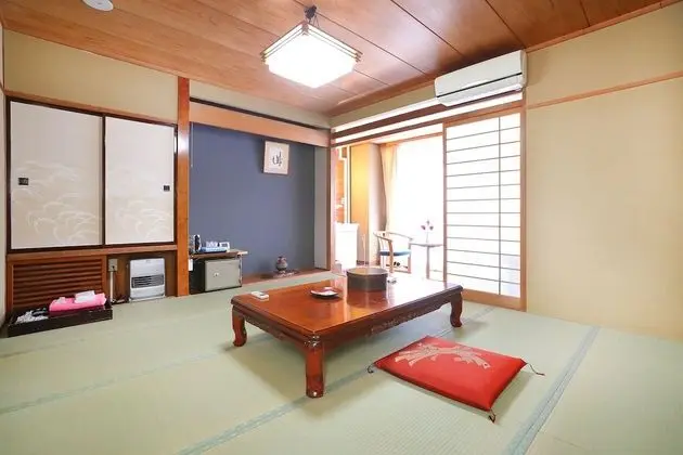 Traditional Oda, Sigara İçilmez (Japanese Style for 3 Guests)