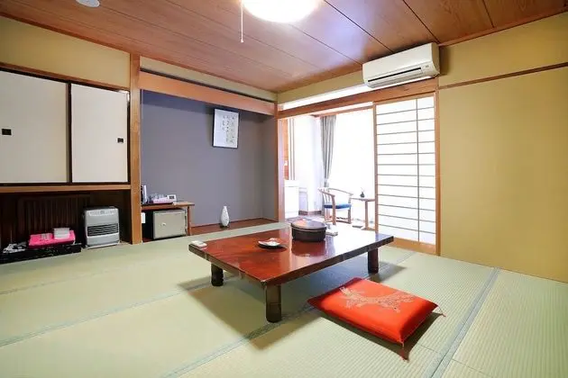 Traditional Oda, Sigara İçilmez (Japanese Style for 3 Guests)