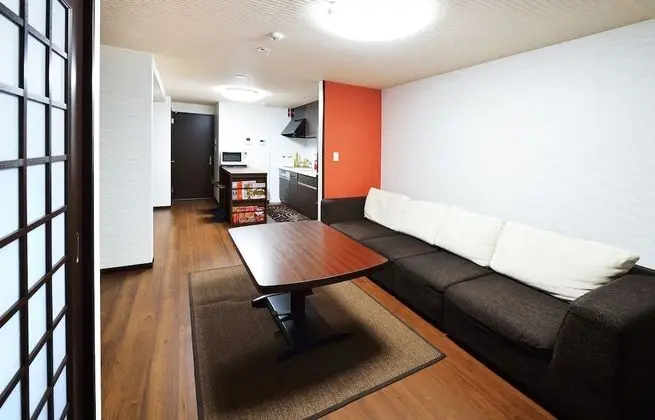 Ev (Rental)