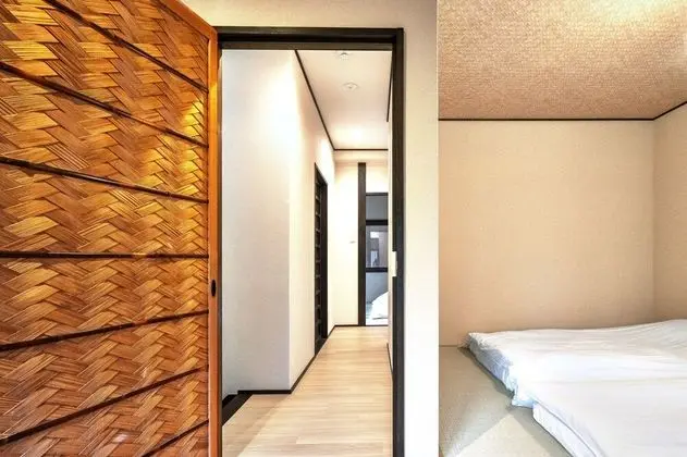Ev (Private Vacation)