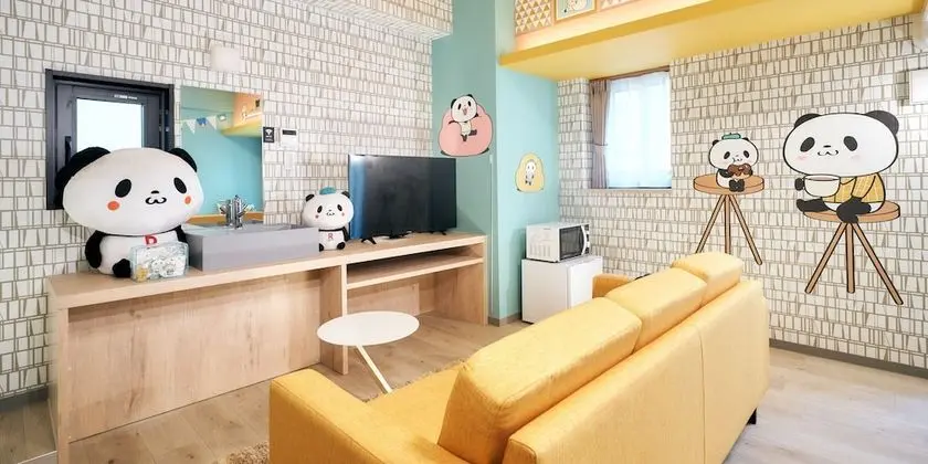 Üç Kişilik Oda, Sigara İçilmez