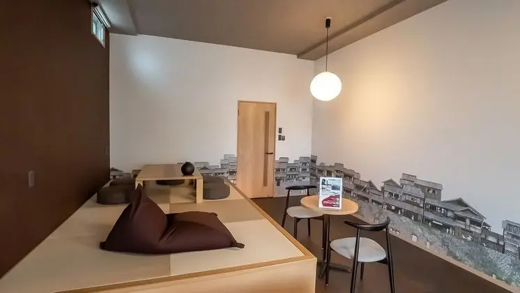 Oda, Sigara İçilmez (Collaboration Room, 202)