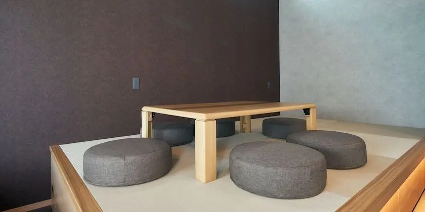 Oda, Sigara İçilmez (Collaboration Room, 302)
