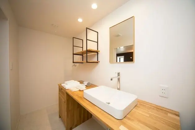 Design Ev (Private Vacation Home 101)