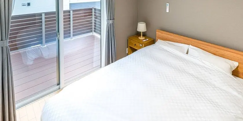 Ev (Private Vacation Home 101)