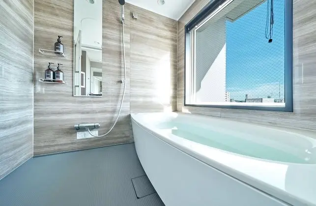 Superior Apart Daire, 2 Büyük (Queen) Boy Yatak, Sigara İçilmez (Top Floor, Bath with a view/35m2)