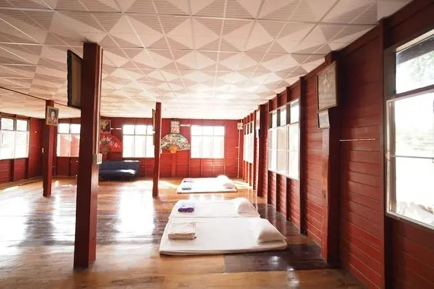 Mixed Dormitory with Fan and Shared Bathroom