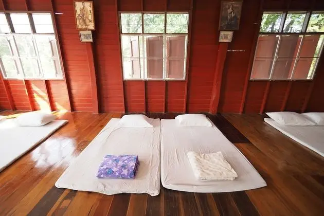 Mixed Dormitory with Fan and Shared Bathroom