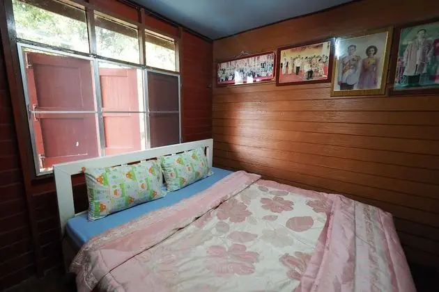 Standard Fan Room and Shared Bathroom