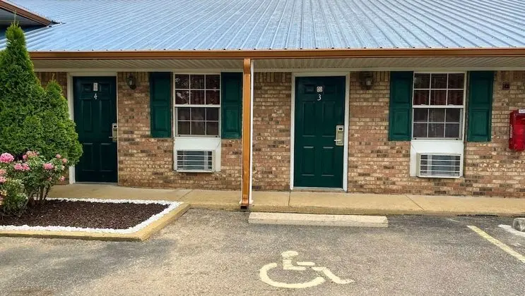 Comfort Oda, 1 Büyük (Queen) Boy Yatak, Sigara İçilmez, Buzdolabı ve Mikrodalga