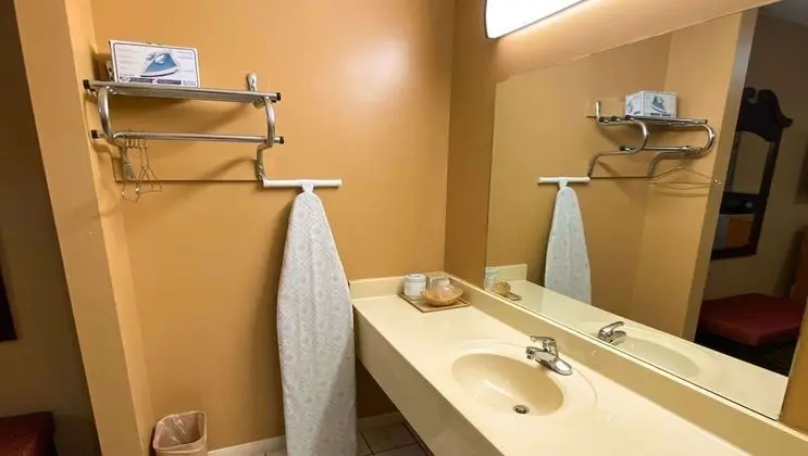 Comfort Oda, 1 Büyük (Queen) Boy Yatak, Sigara İçilmez, Buzdolabı ve Mikrodalga