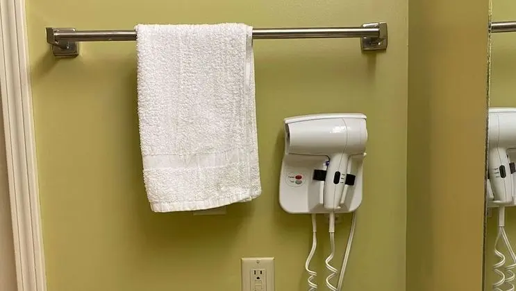 Comfort Oda, 2 Çift Kişilik Yatak, Sigara İçilmez, Buzdolabı ve Mikrodalga