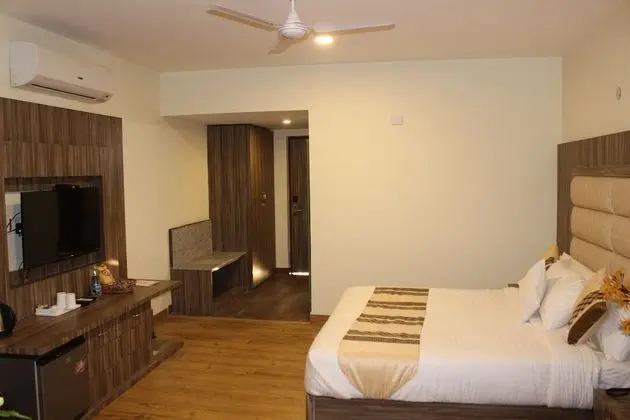 Grand Royal Double Room, 1 Bedroom (with Banganga / Helipad Drop)