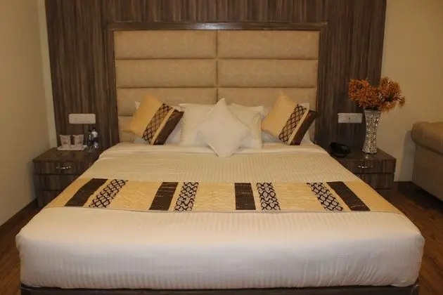Grand Royal Double Room, 1 Bedroom (with Banganga / Helipad Drop)