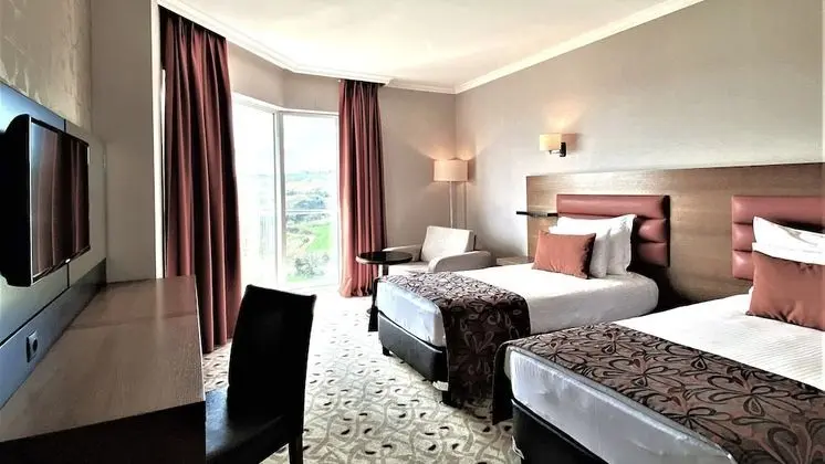 Deluxe Oda, 1 Tek Kişilik Yatak, Sigara İçilmez (Valley and Partial Sea View)