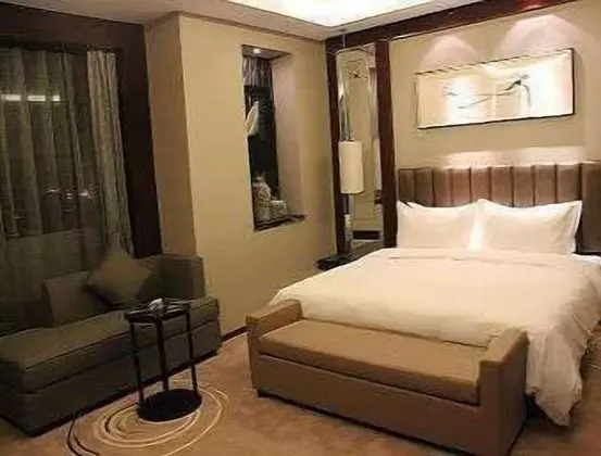 Oda, 1 En Büyük (King) Boy Yatak, Sigara İçilmez, Şehir Manzaralı
