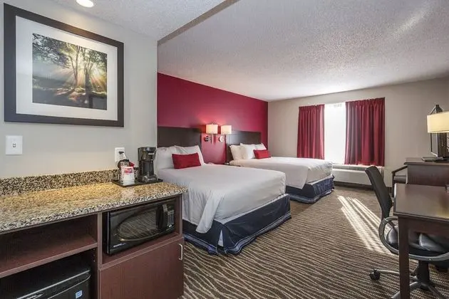 Room, 2 Queen Beds, Courtyard View