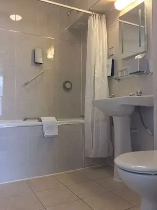 Oda, Birden Çok Yatak, Sigara İçilmez