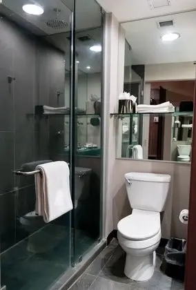 Oda, 2 Çift Kişilik Yatak, Sigara İçilmez