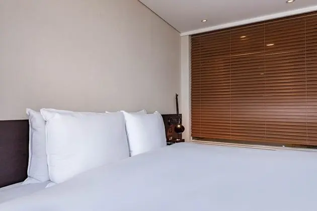 Family Tek Büyük Yataklı Oda (Hollywood bed)