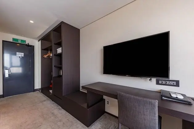 Family Tek Büyük Yataklı Oda (Hollywood bed)