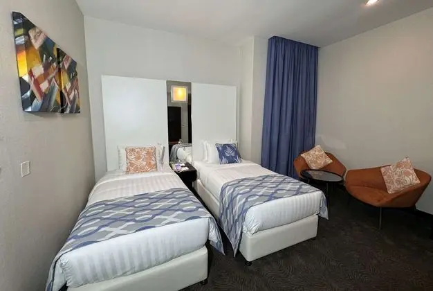 Deluxe Room Twin