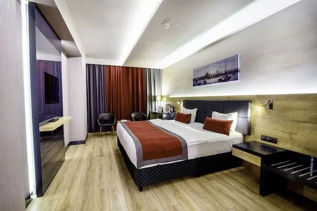 Standard Double Frenc Room