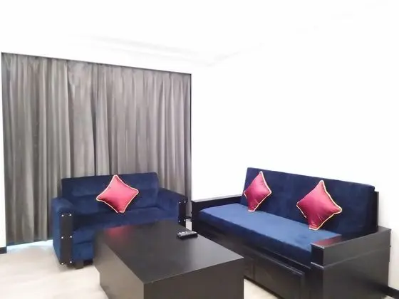Süit, 1 En Büyük (King) Boy Yatak, Sigara İçilebilir